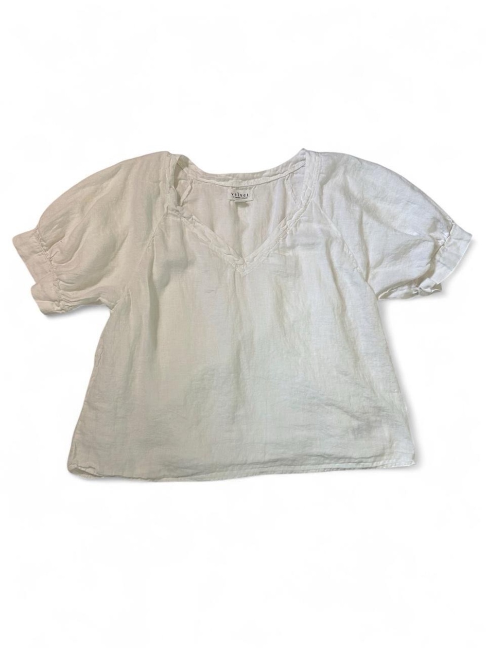 Velvet by Graham & Spencer White Linen V-Neck Short Sleeve Blouse